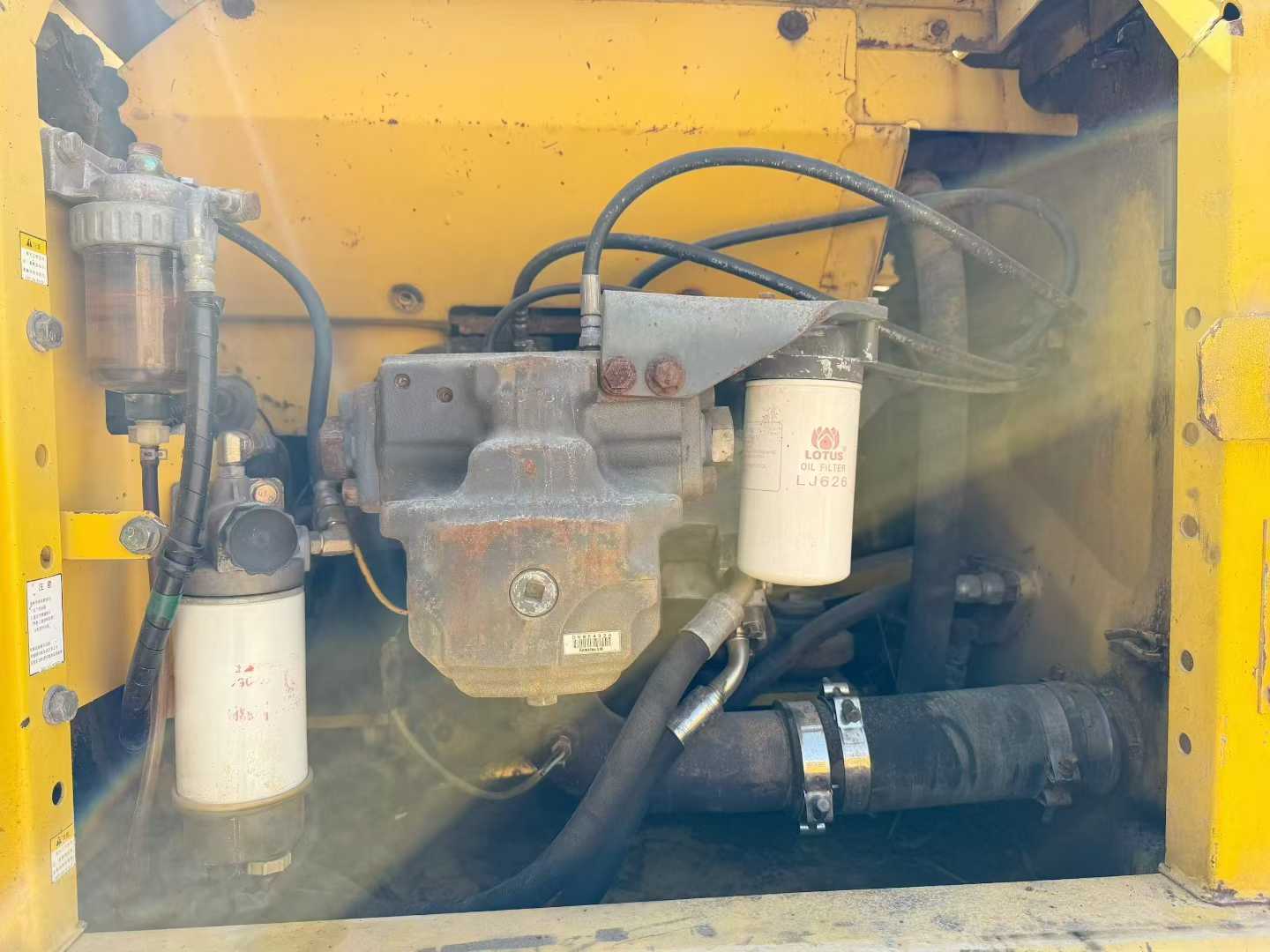 Used Komatsu PC200-8N1 Excavator 2016 Model / 6