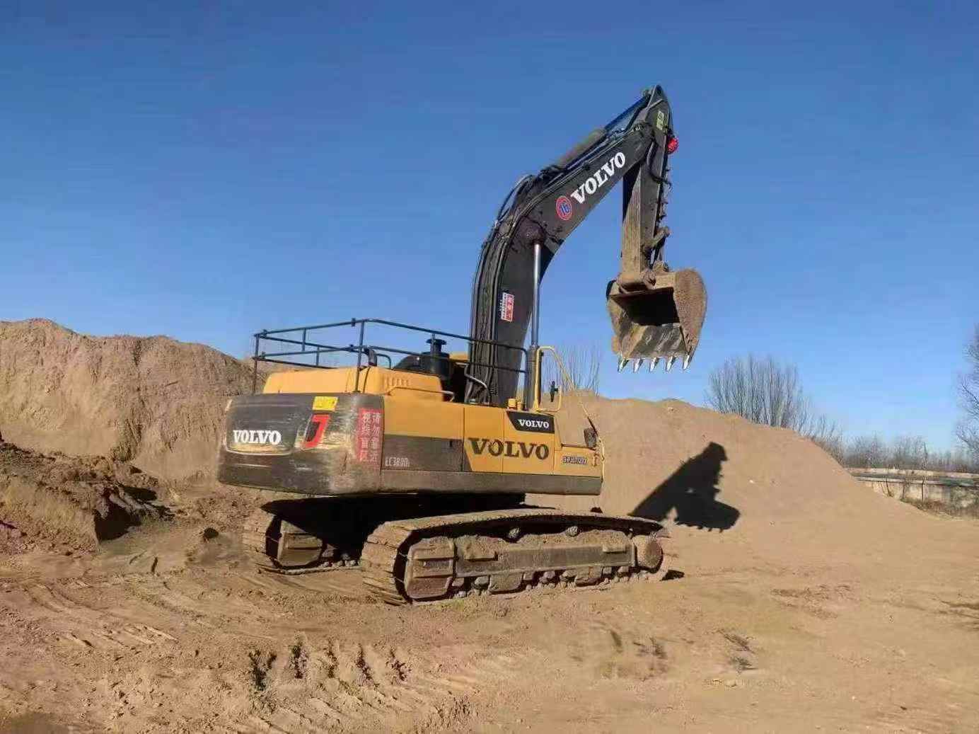 Used Volvo EC60D Excavator 2016 Model / 4