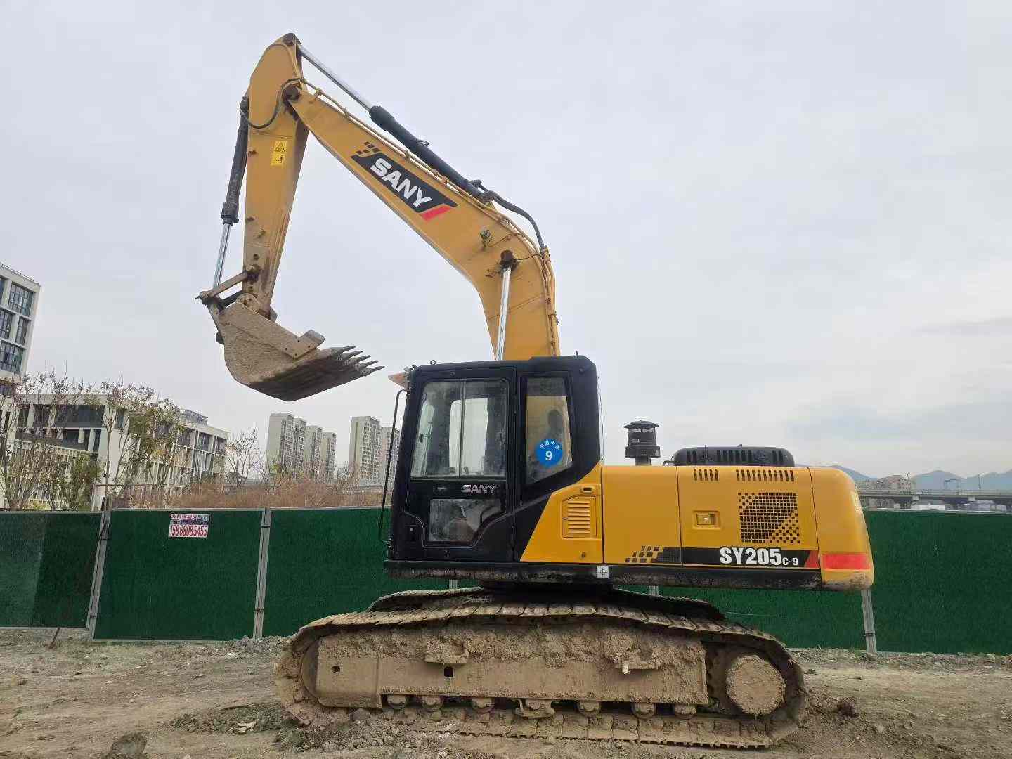 Used Sany SY205H Excavator 2015 Model / 3