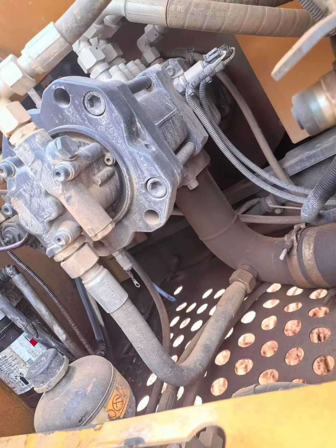 Used XCMG XE135GA Excavator 2016 Model / 5