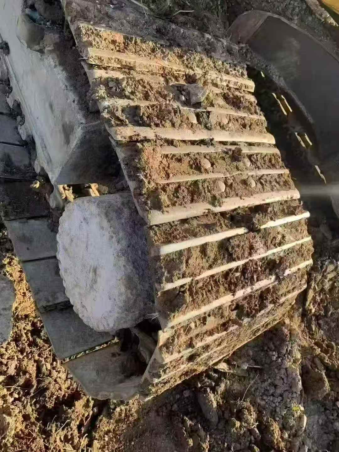 Used Komatsu PC210 Excavator 2018 Model / 8