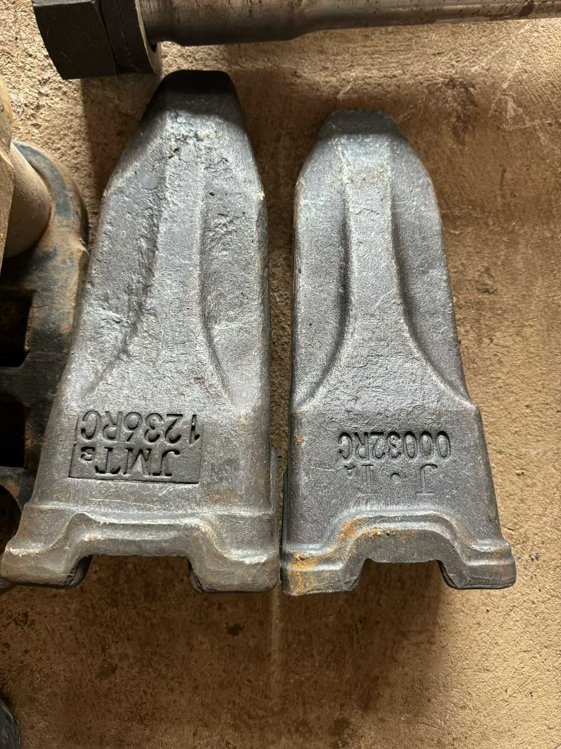 Used Doosan  DL507-9C Excavator 2016 Model / 6