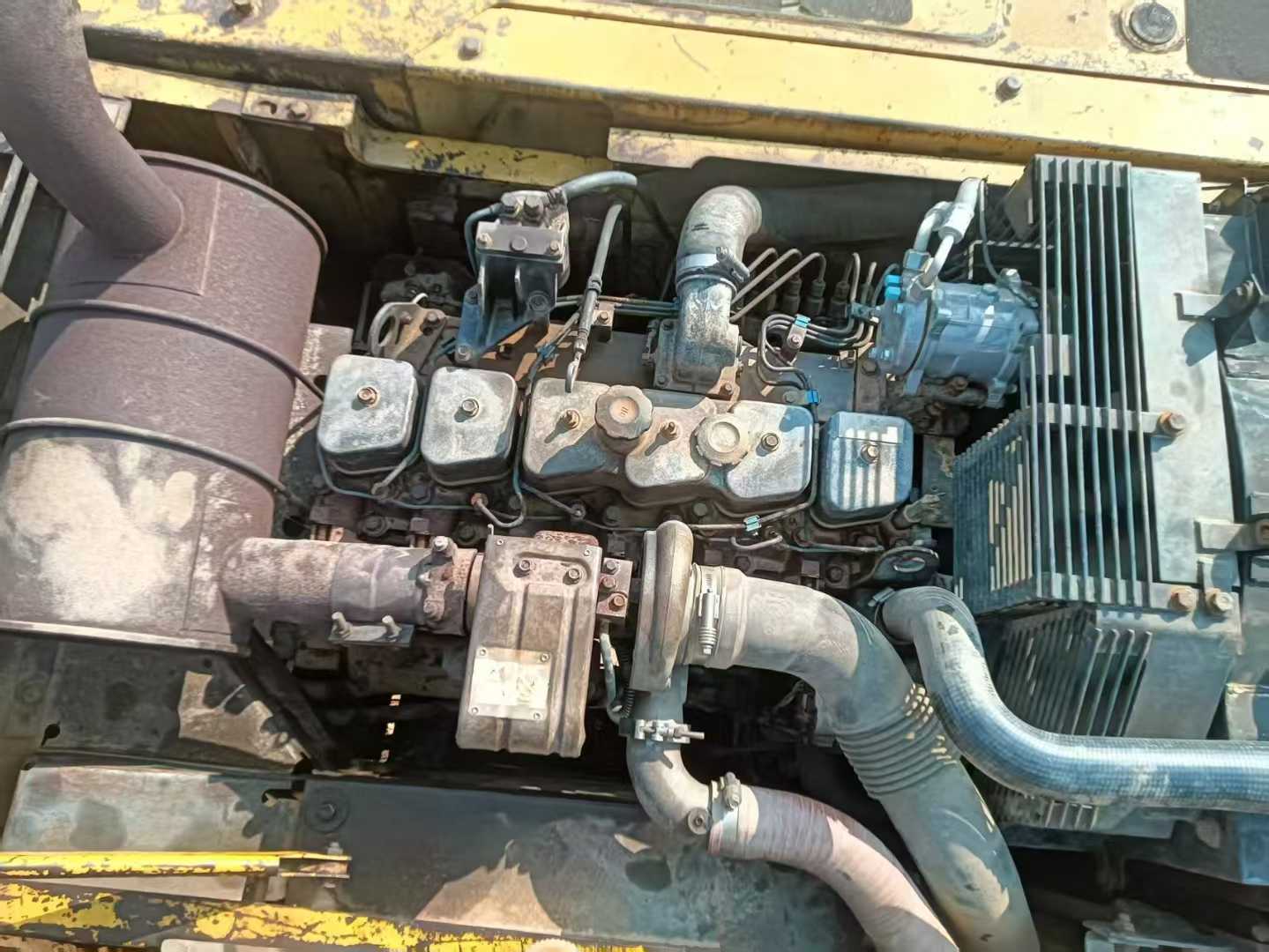 Used Komatsu PW200-7 Excavator 2016 Model / 4