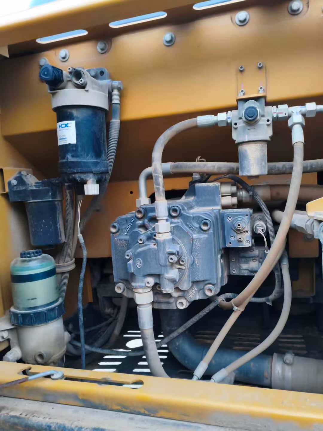 Used XCMG XE205GH Excavator 2016 Model / 7