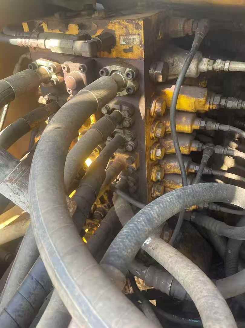 Used Komatsu PC200-8 Excavator 2016 Model / 4