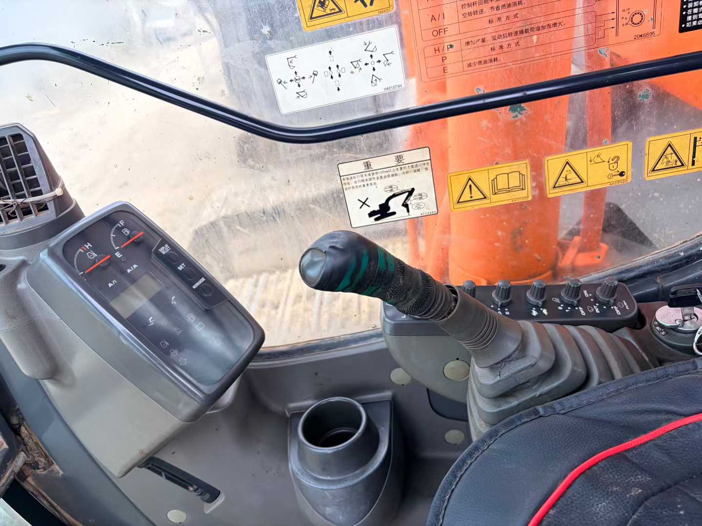 Used Hitachi ZW250 Excavator 2014 Model / 5