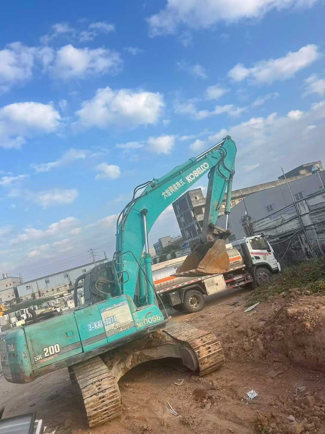 Used Kobelco SK200-10 Excavator 2016 Model / 3