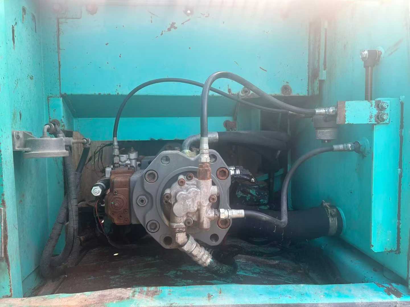 Used Kobelco SK200 Excavator 2016 Model / 5