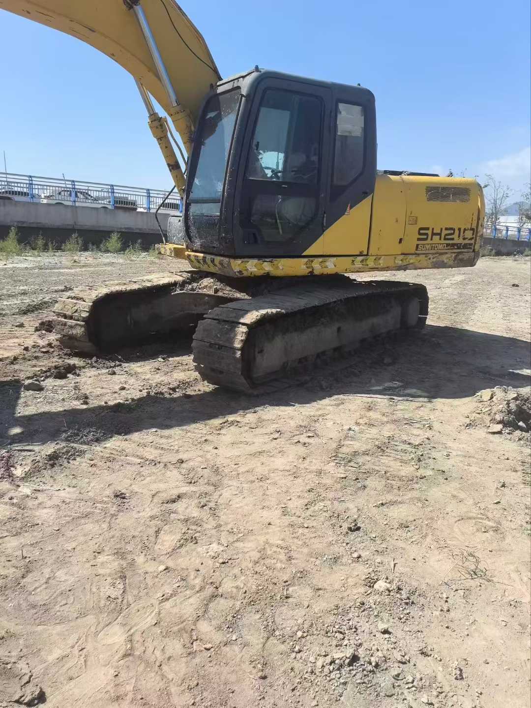 Used Sumitomo SH210A5 Excavator 2016 Model / 2