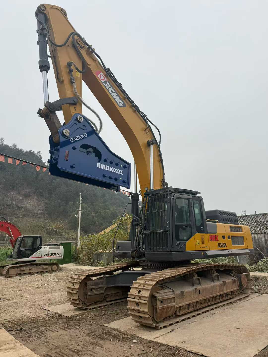 Used XCMG LW200 Excavator 2022 Model / 7