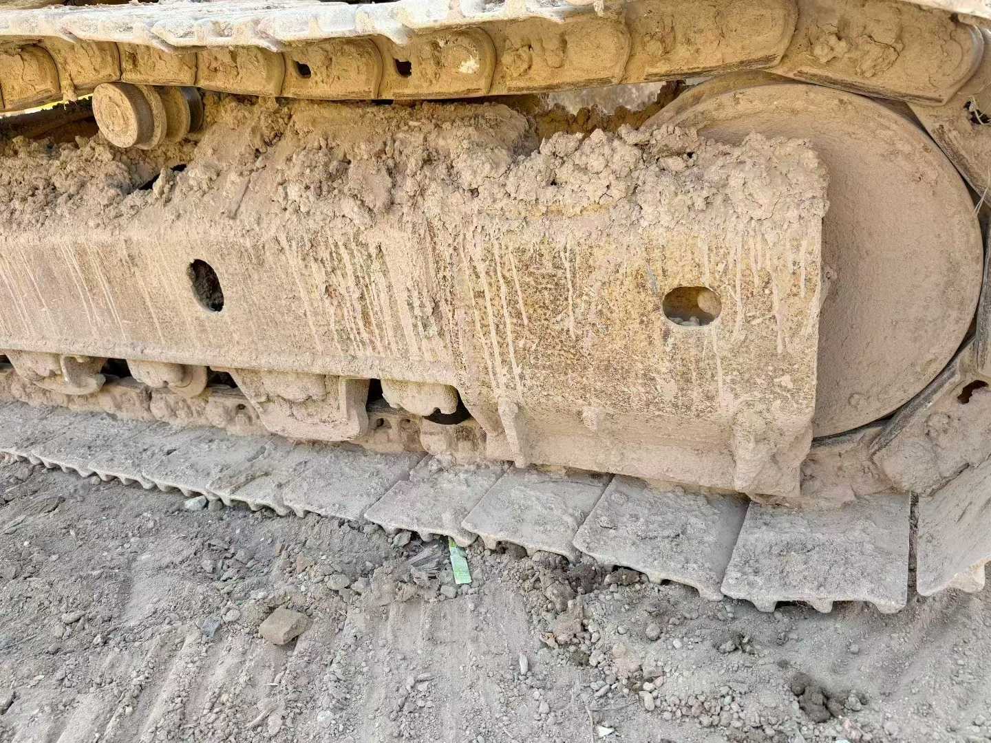 Used Komatsu PC200-8N1 Excavator 2016 Model / 3