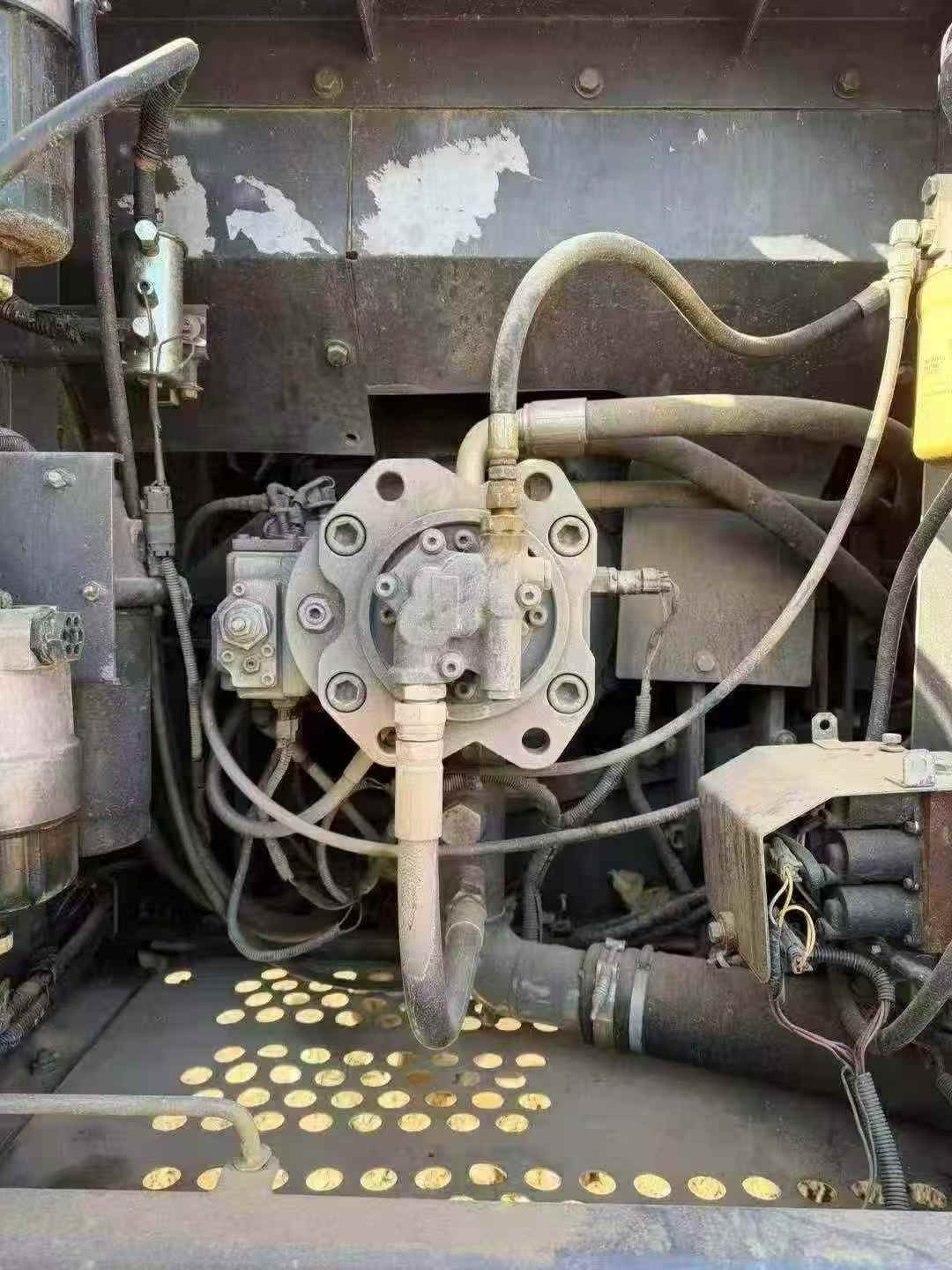 Used Sumitomo SH210A5 Excavator 2016 Model / 9