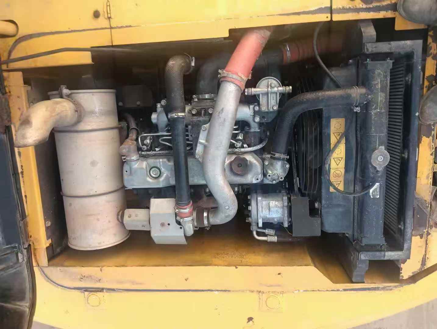 Used Kato HD512R Excavator 2016 Model / 8