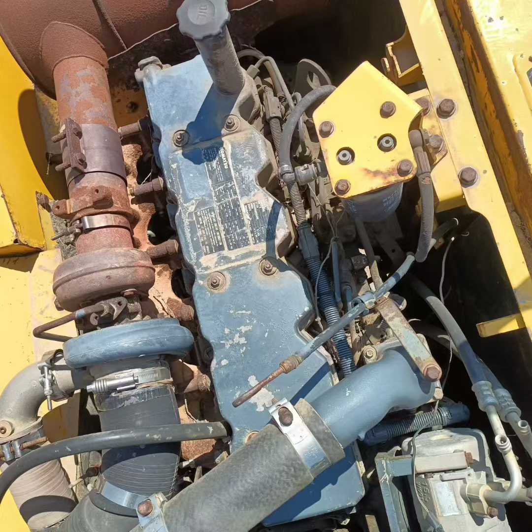 Used Komatsu PC200-8 Excavator 2011 Model / 6