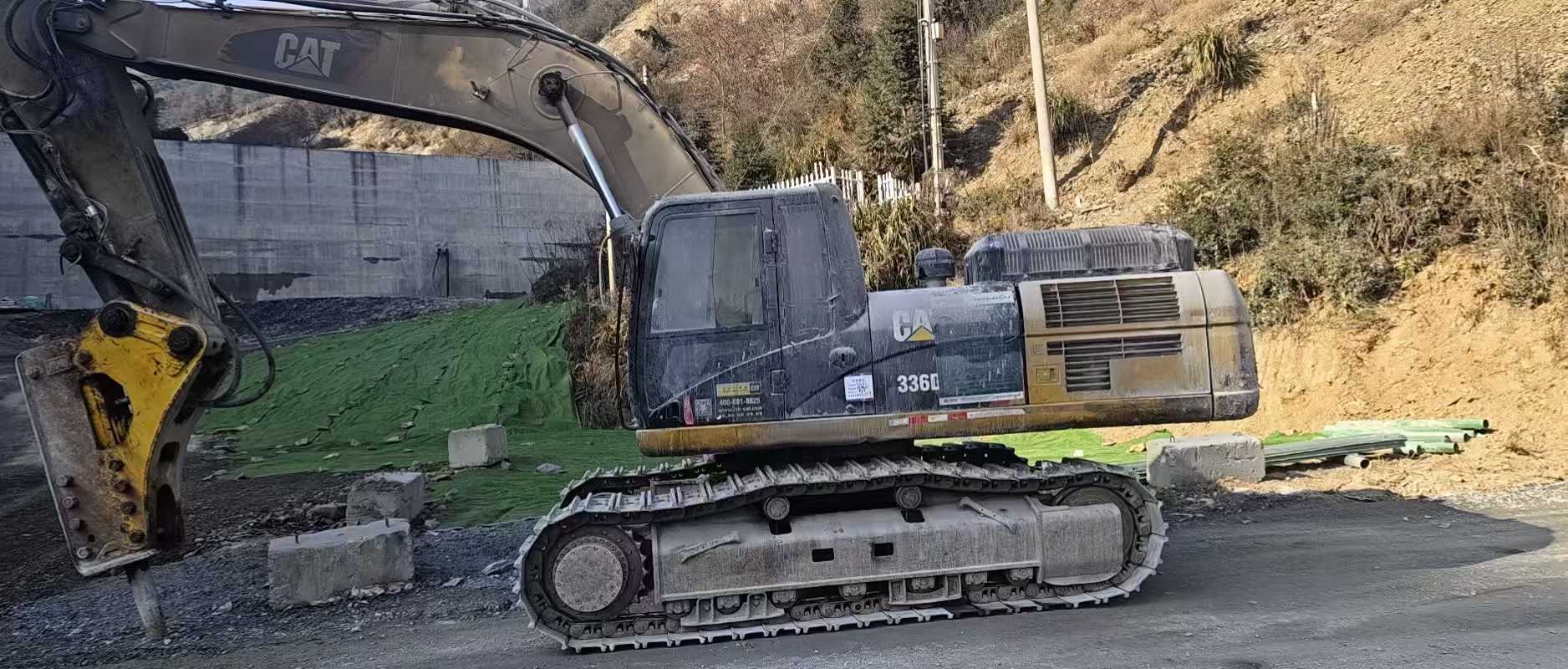 Used Caterpillar CT20 Excavator 2016 Model / 4