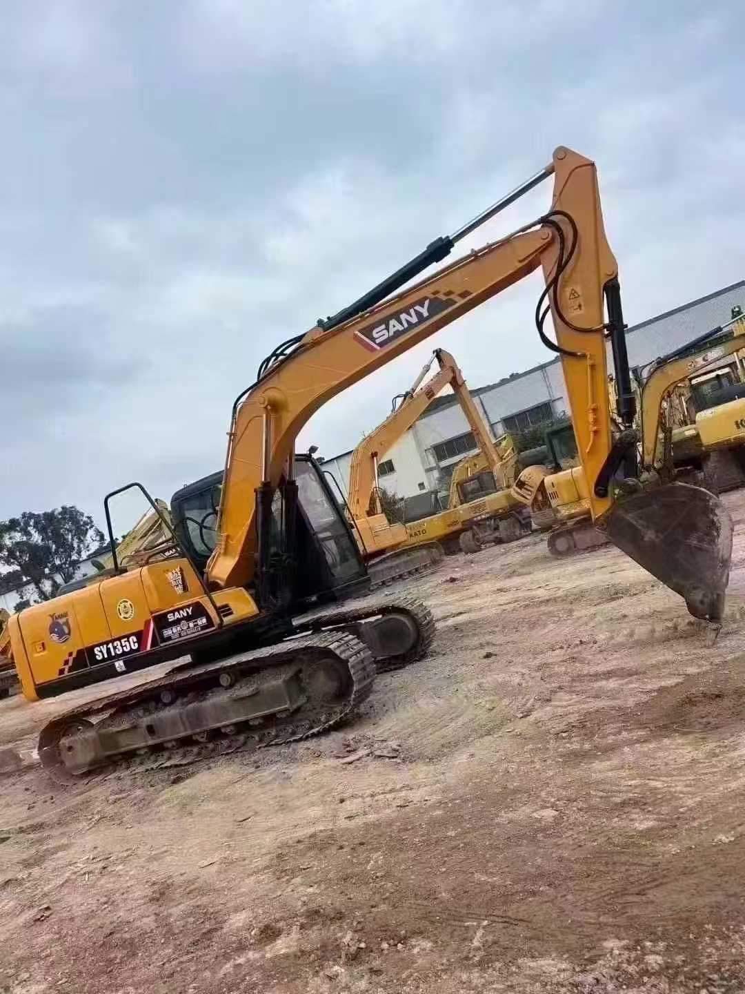 Used Sany SY135 Excavator 2016 Model / 9