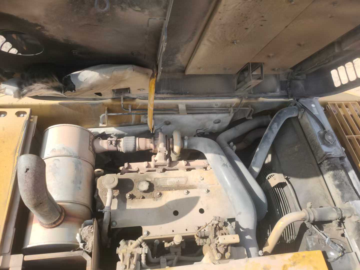 Used Caterpillar 320D Excavator 2016 Model / 4