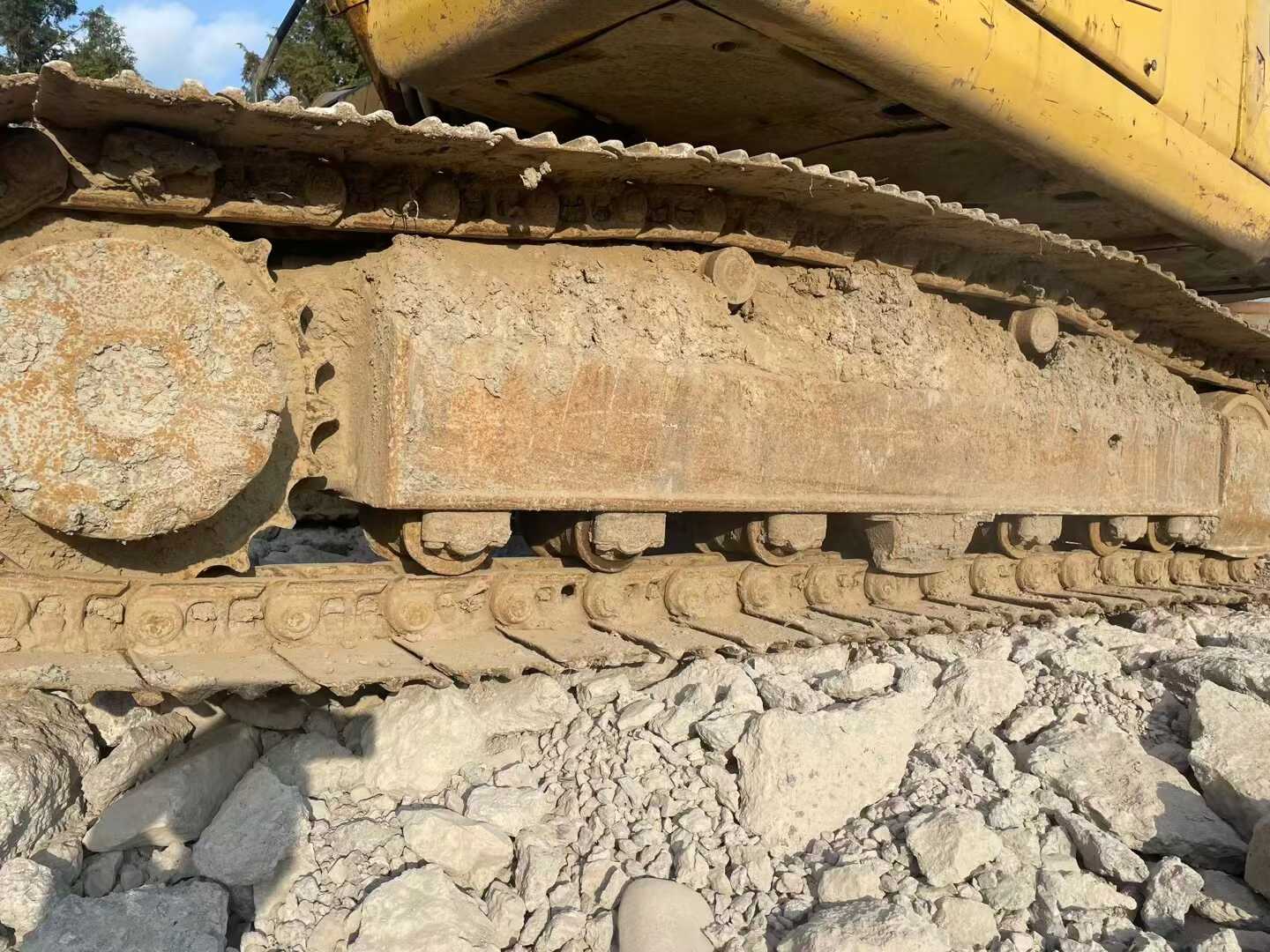 Used Komatsu PC200 Excavator 2016 Model / 2