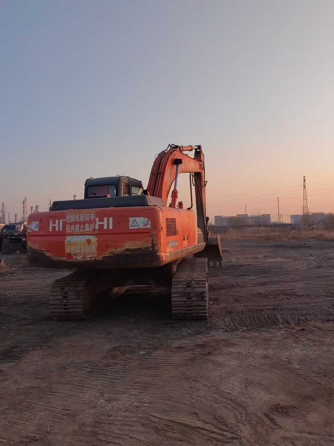 Used Hitachi ZAXIS200 Excavator 2012 Model / 3