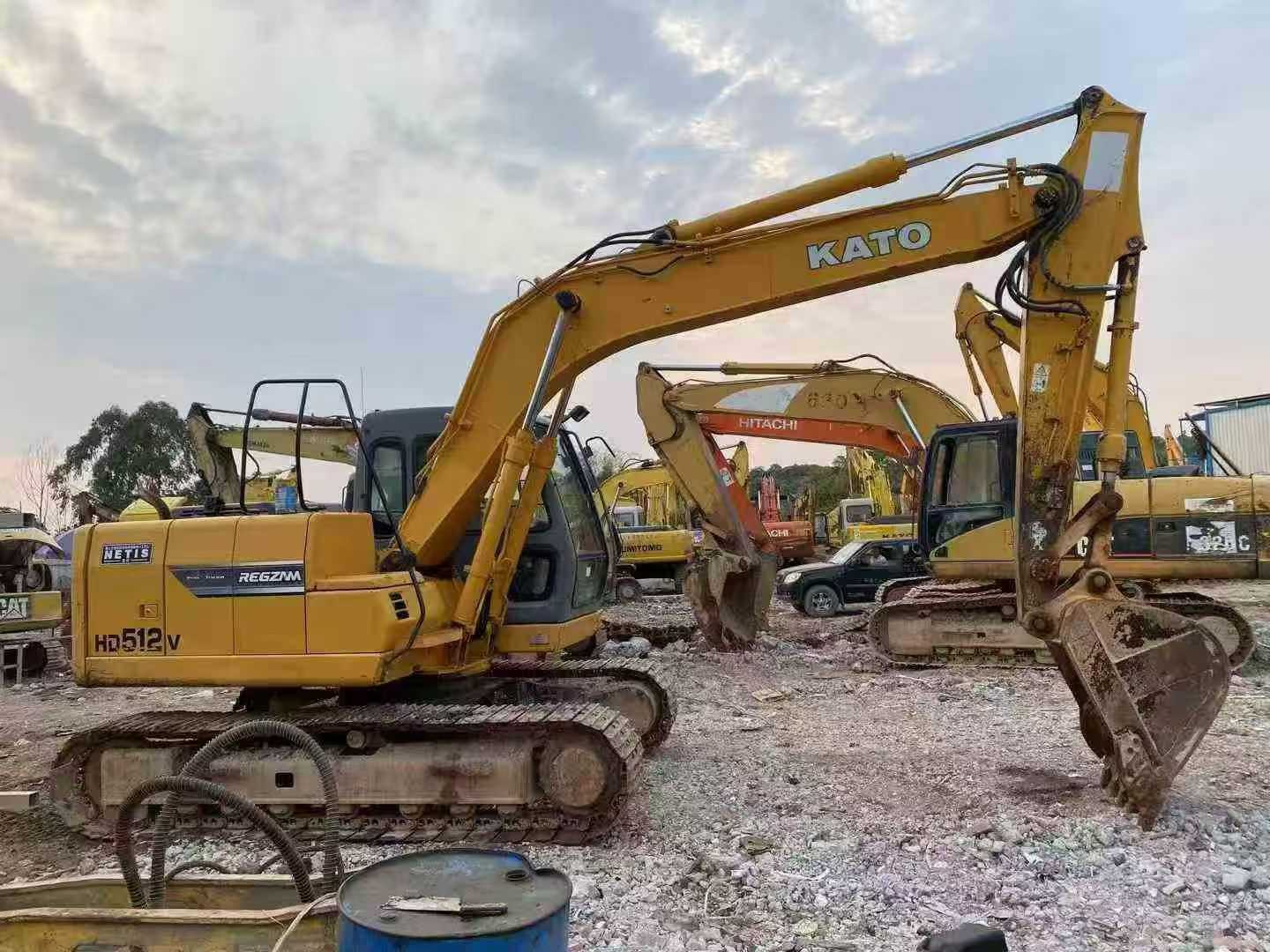 Used Kato HD512V Excavator 2016 Model / 2