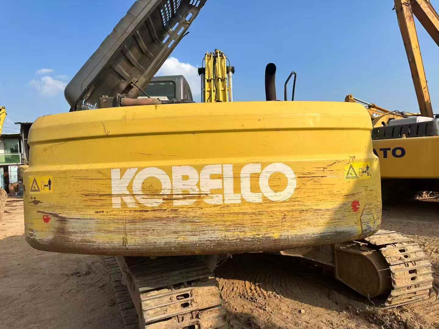 Used Kobelco SK210 Excavator 2016 Model / 2