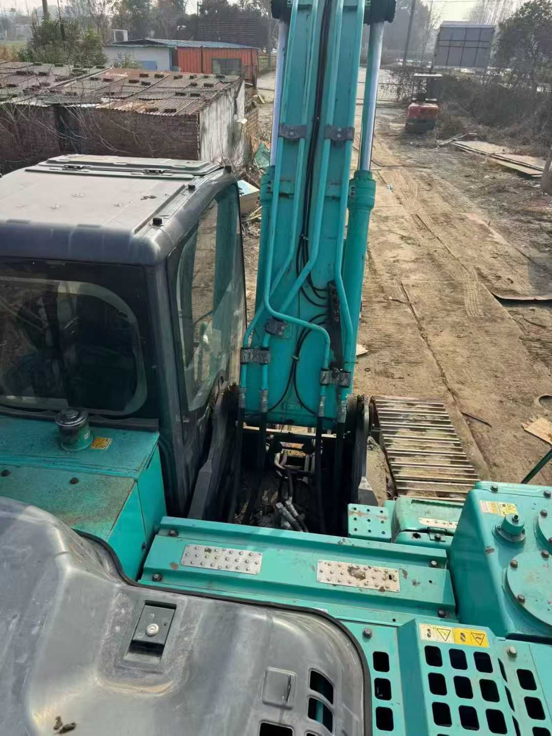 Used Kobelco SK200-10 Excavator 2016 Model / 2