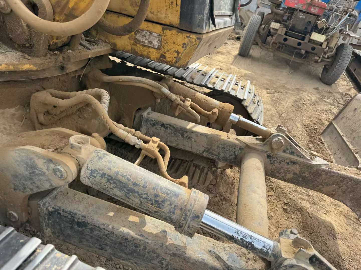 Used Caterpillar E70B Excavator 2016 Model / 3