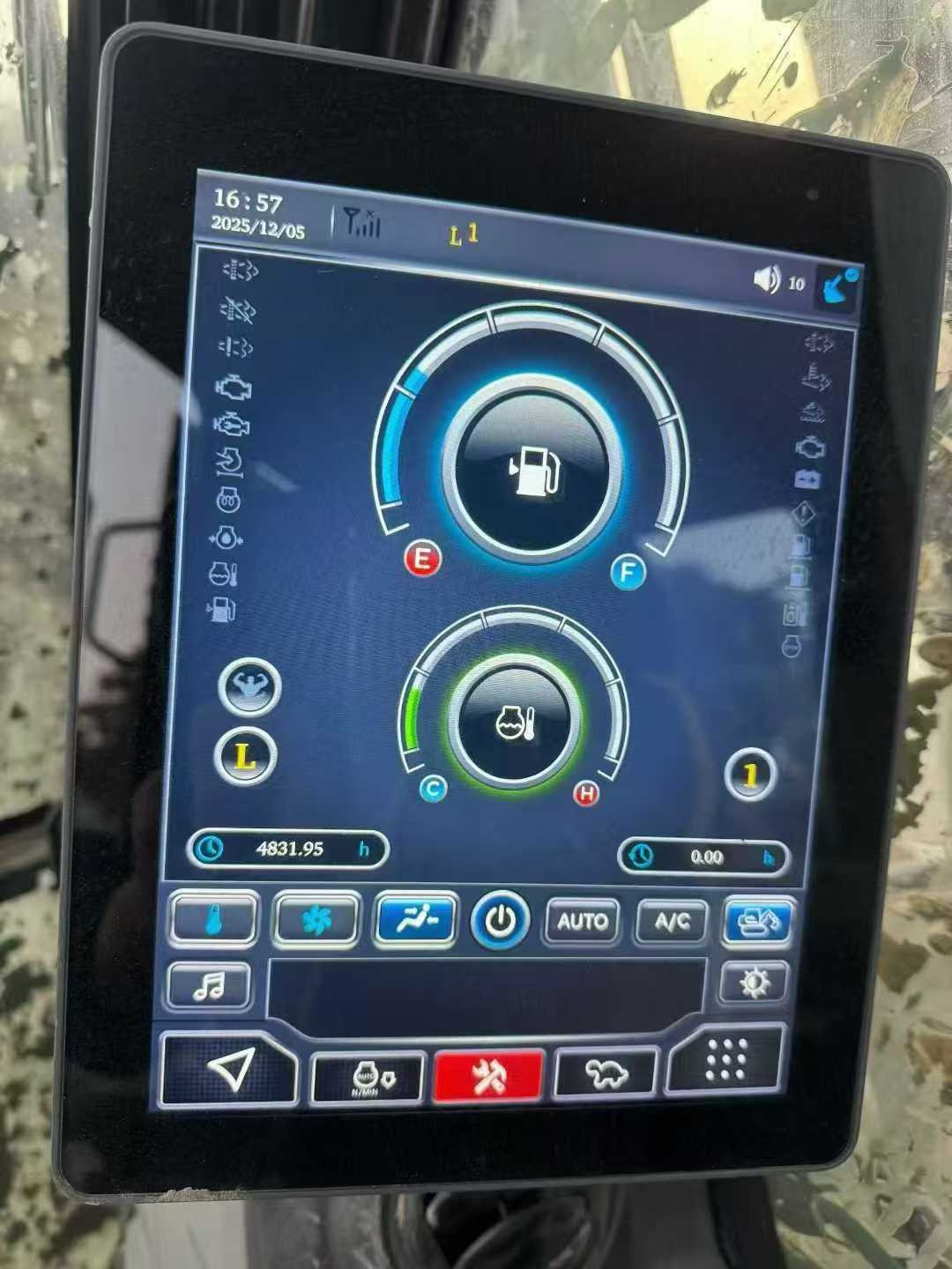 Used Sany SY205H Excavator 2022 Model / 8