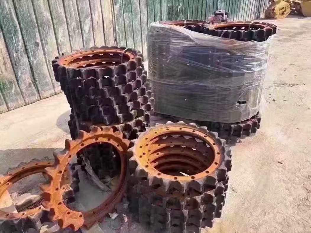 Used Caterpillar 323 Excavator 2016 Model / 3