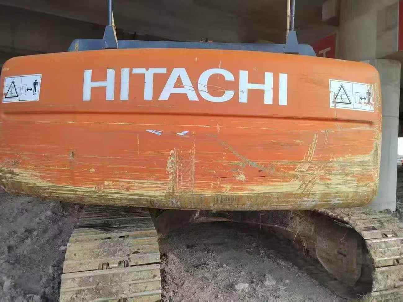 Used Hitachi ZX210LC-3G Excavator 2012 Model / 3