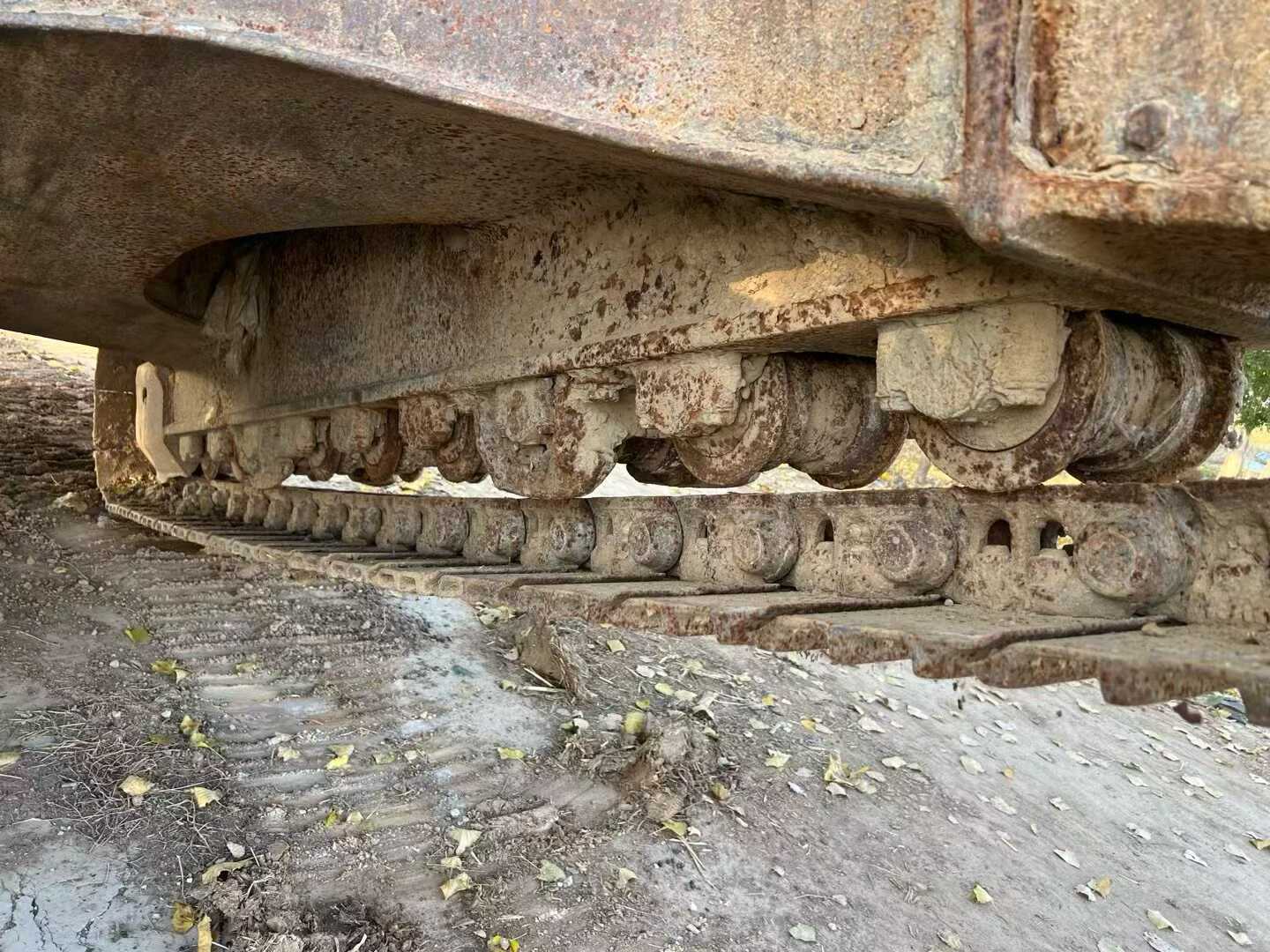 Used Komatsu PC210LC-8 Excavator 2011 Model / 8