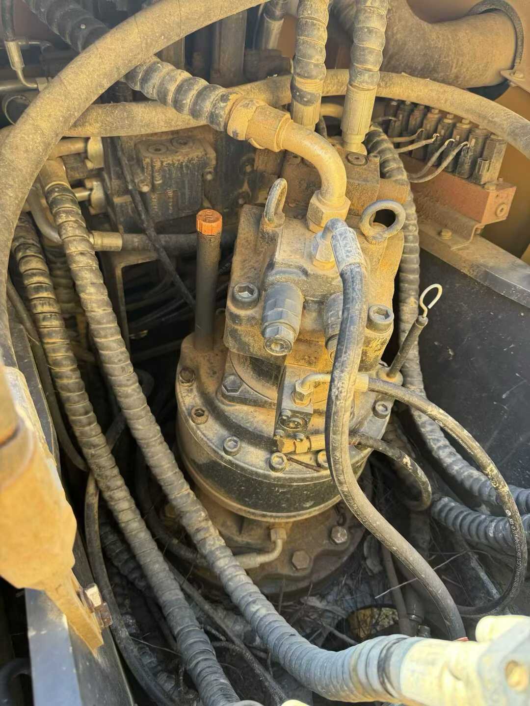 Used XCMG LW200 Excavator 2016 Model / 7