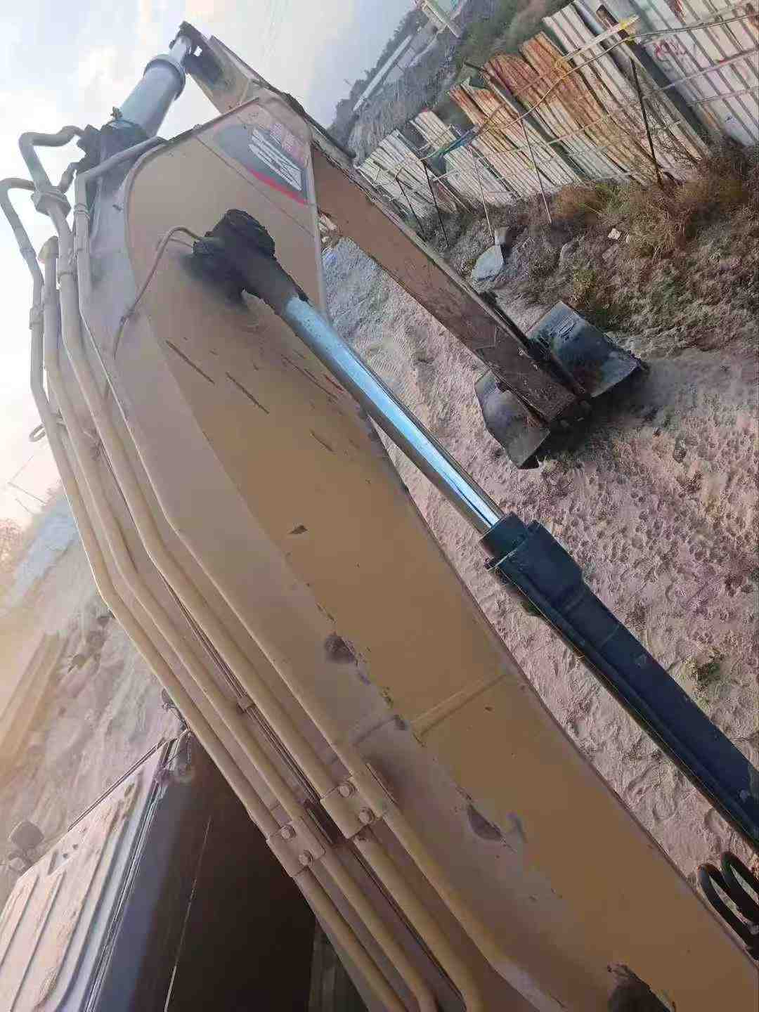 Used Caterpillar 320E Excavator 2016 Model / 9