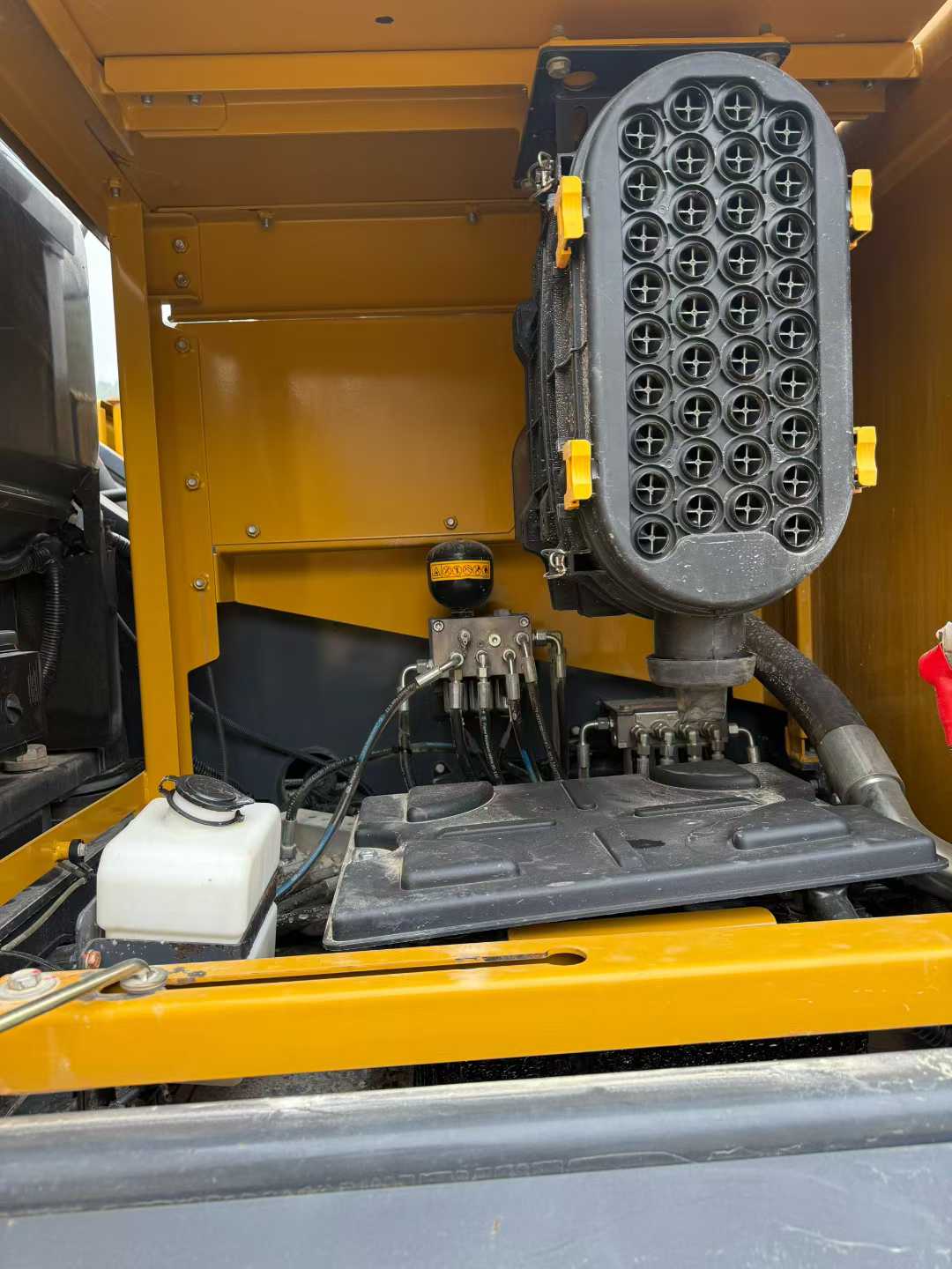 Used XCMG XE80 Excavator 2022 Model / 8