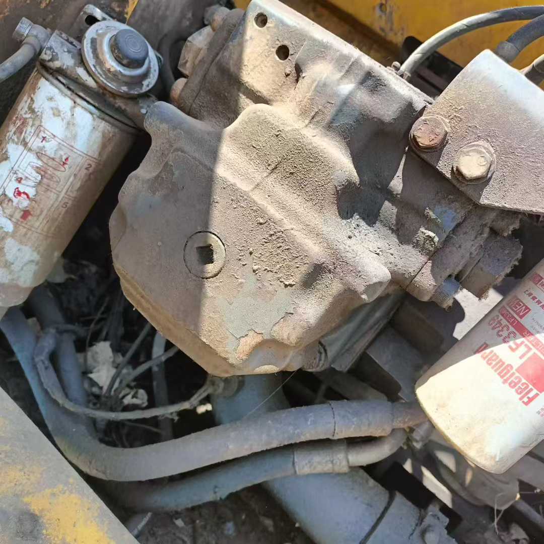 Used Komatsu PC200-8 Excavator 2011 Model / 7