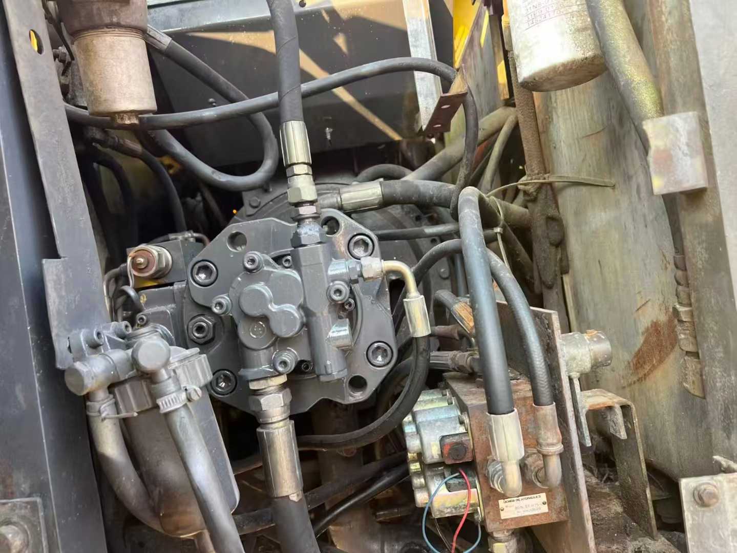 Used Sumitomo SH120A2 Excavator 2016 Model / 7