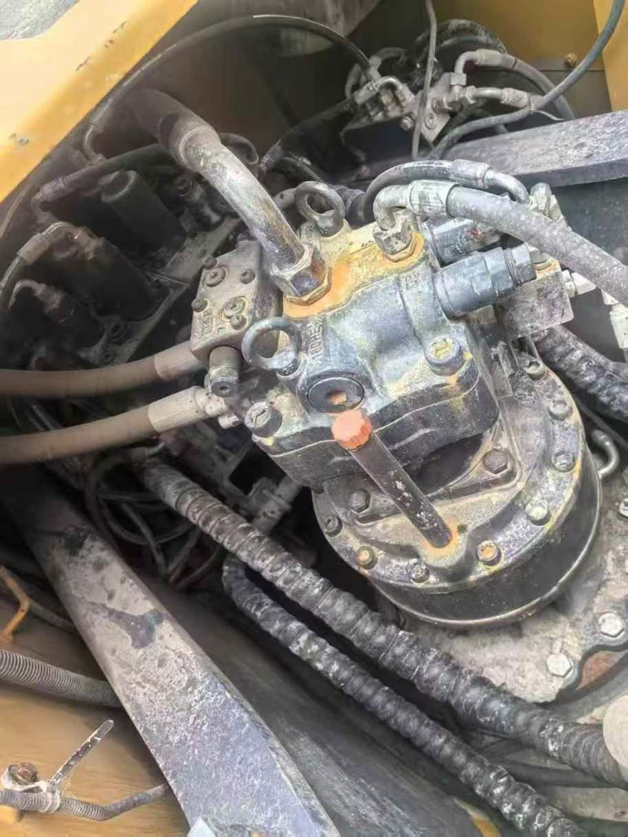 Used XCMG XE215 Excavator 2022 Model / 8