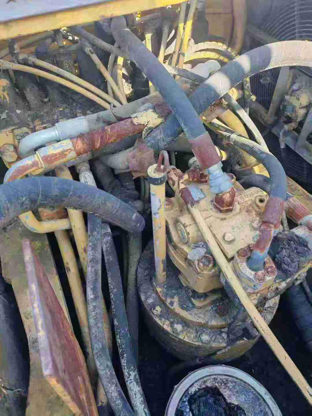 Used Caterpillar 325C Excavator 2016 Model / 6