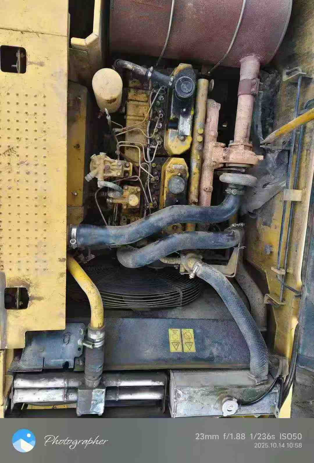 Used Caterpillar 320D Excavator 2016 Model / 3