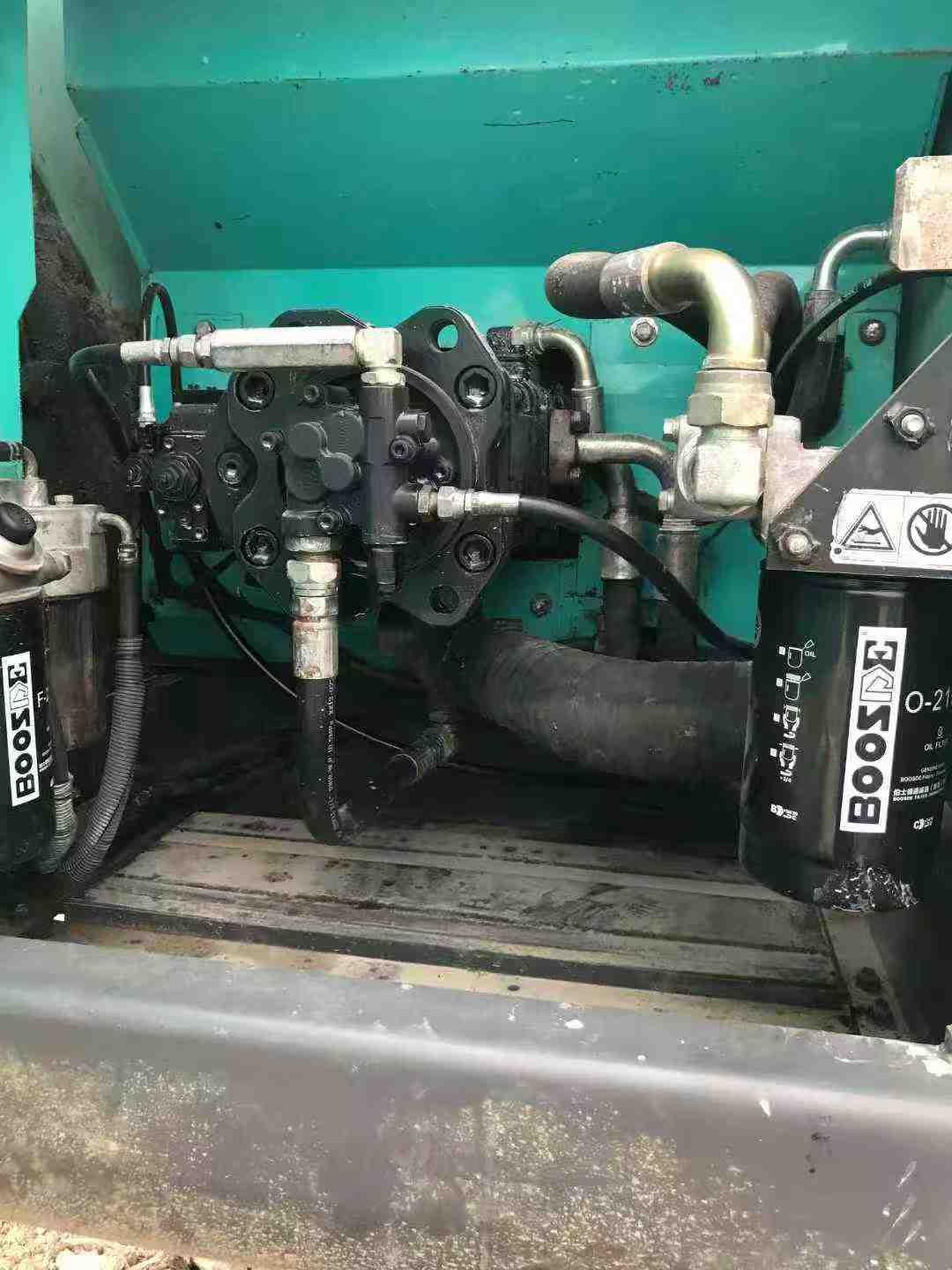 Used Kobelco SK200 Excavator 2016 Model / 8