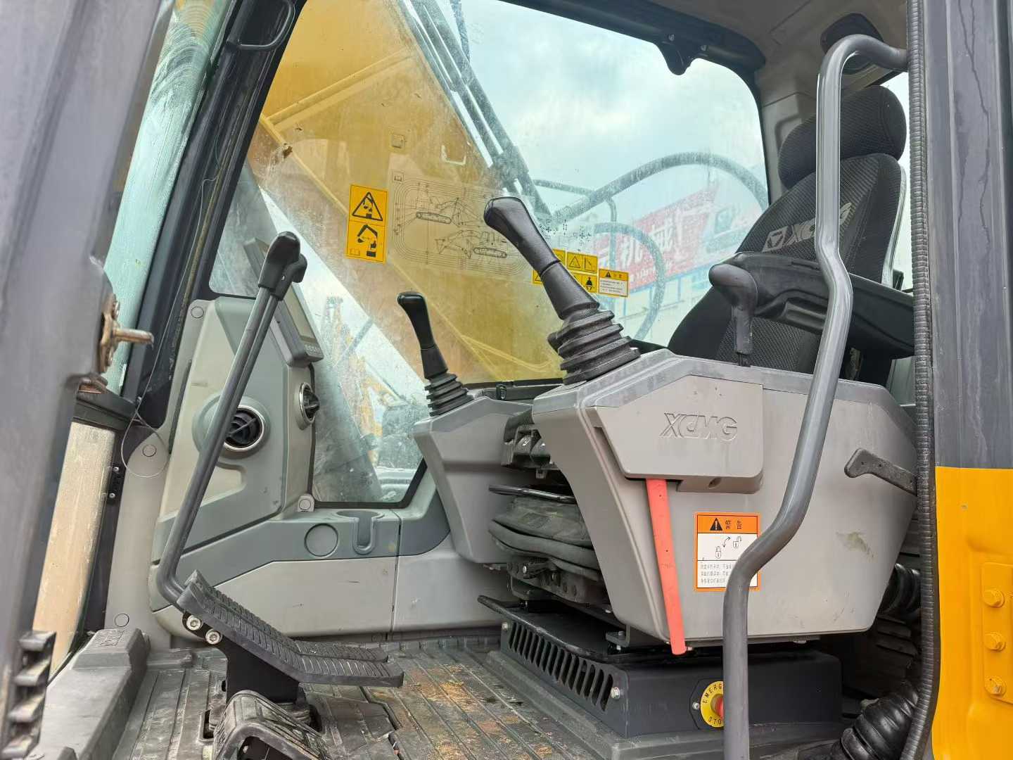 Used XCMG LW200 Excavator 2021 Model / 6