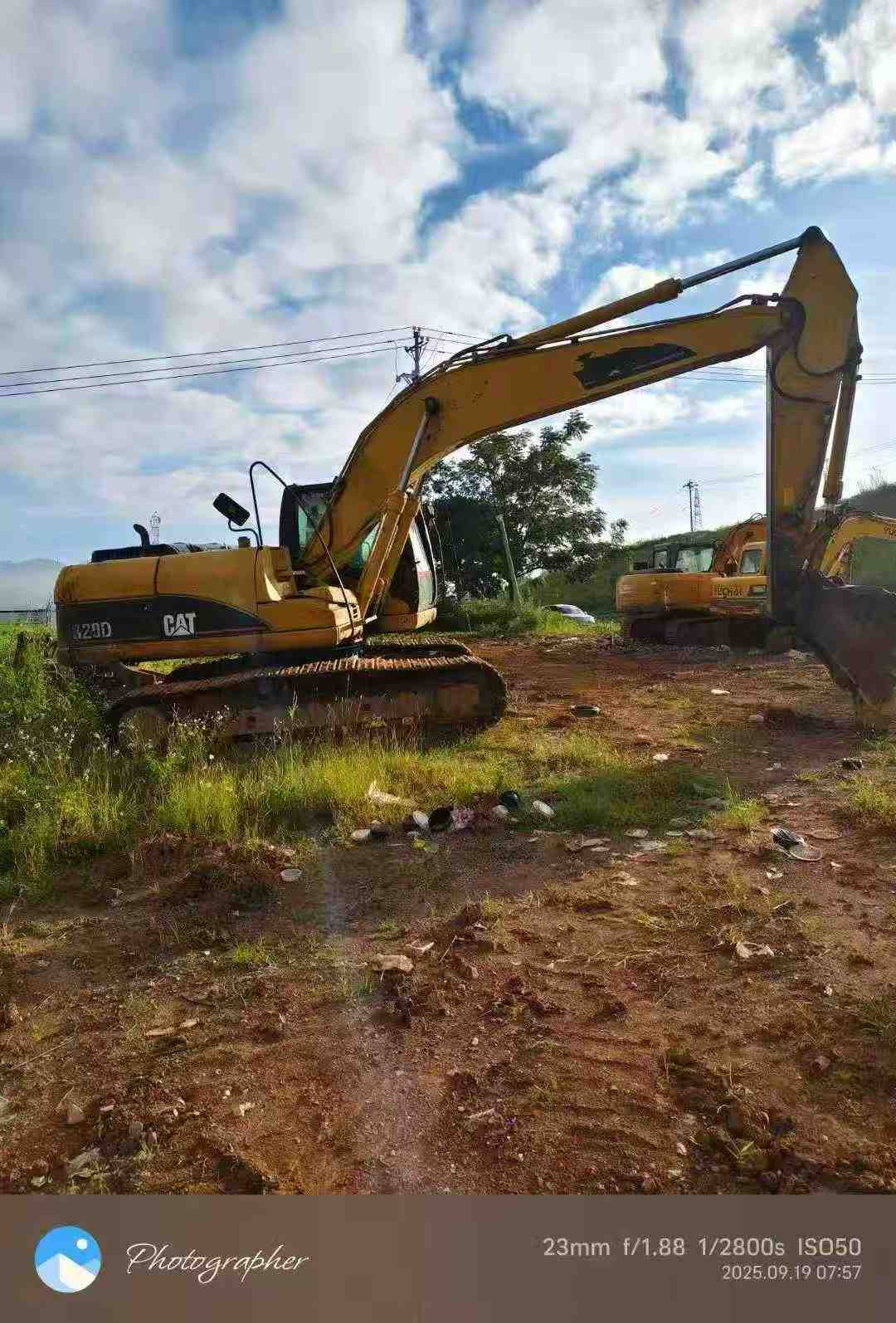 Used Caterpillar 320D Excavator 2016 Model / 2
