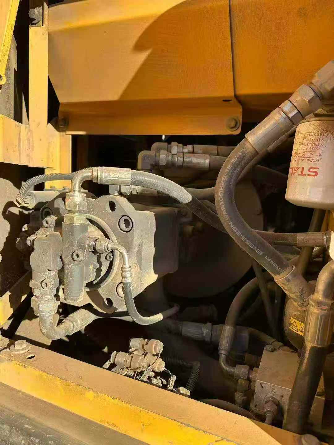 Used Volvo EC140 Excavator 2016 Model / 9