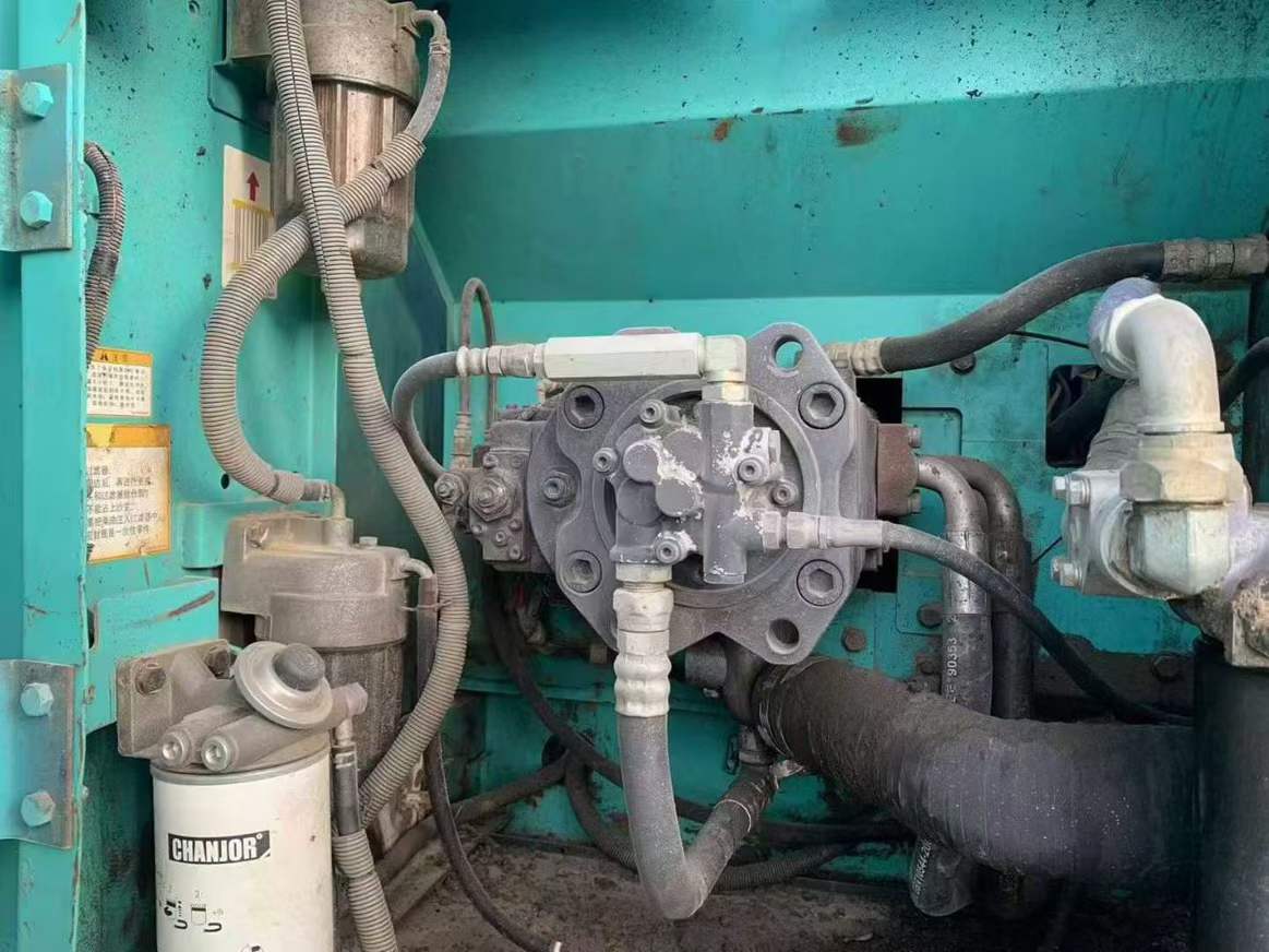 Used Kobelco SK210 Excavator 2016 Model / 9