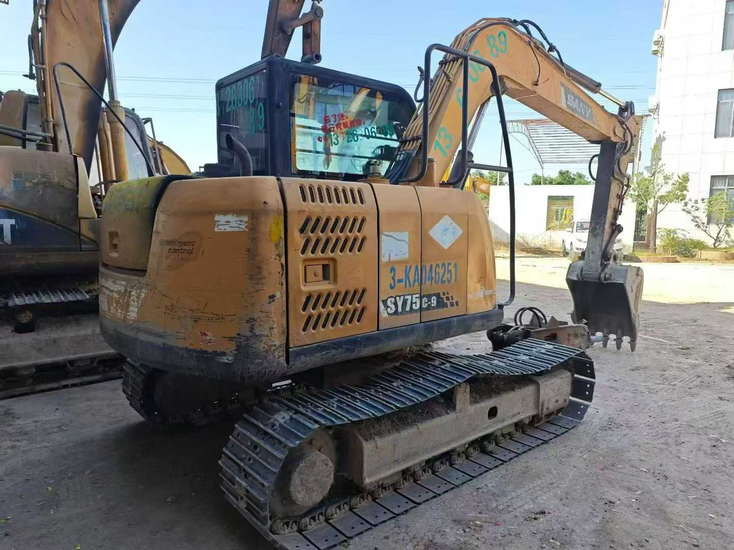 Used Sany SY75 Excavator 2015 Model / 3