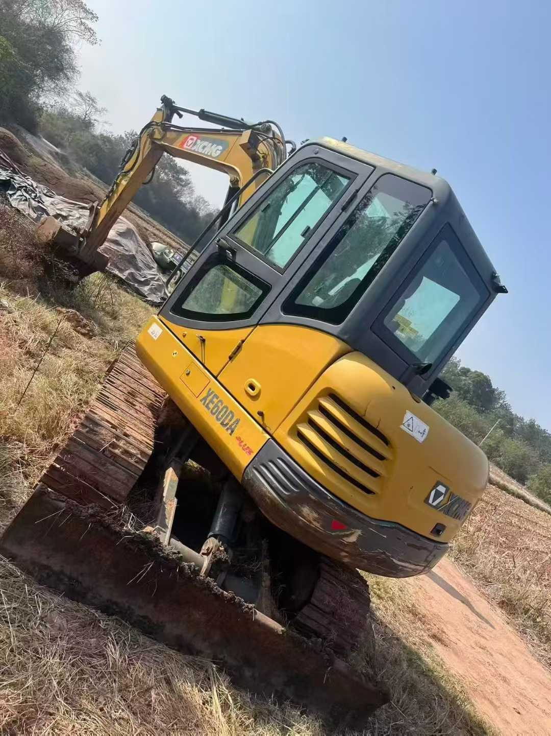 Used XCMG XE60 Excavator 2021 Model / 8