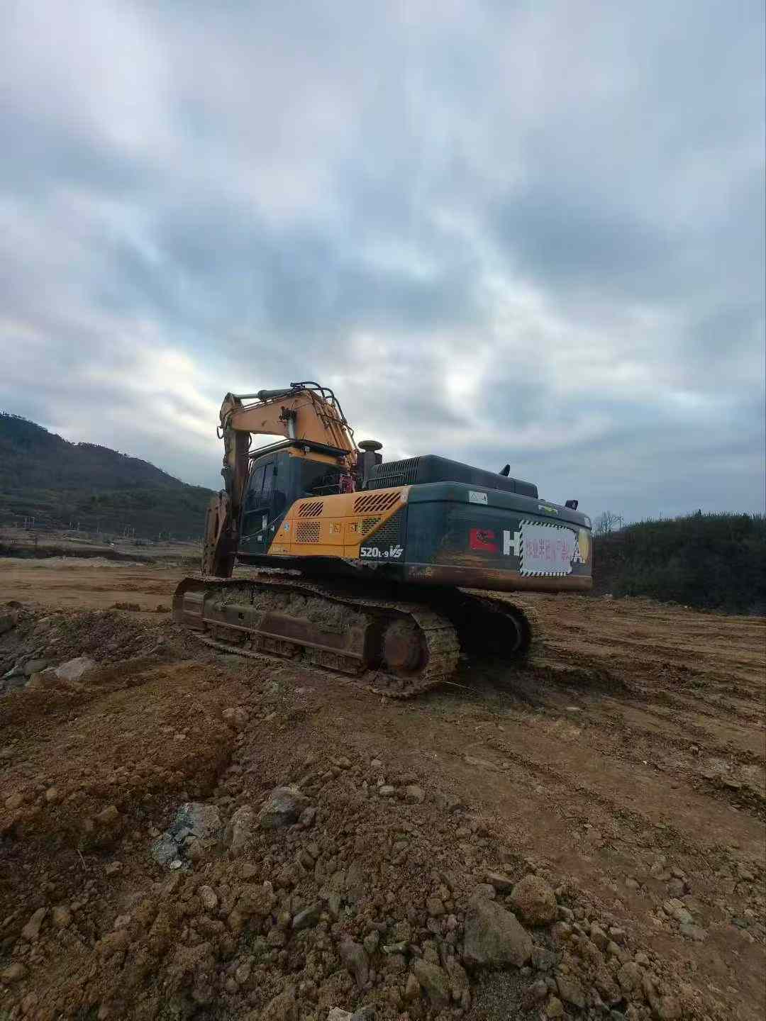 Used Hyundai ROBEX520LC-9S Excavator 2018 Model