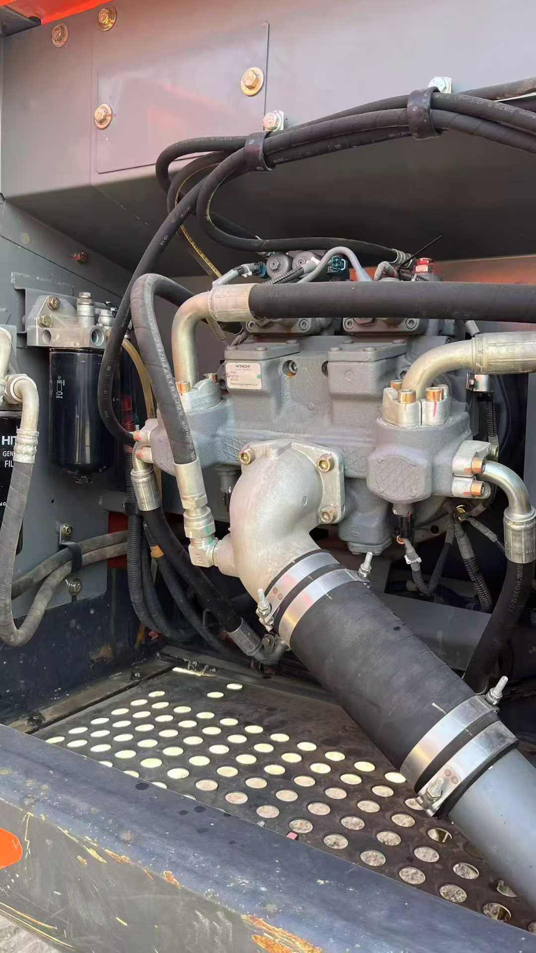 Used Hitachi EX210 Excavator 2023 Model / 8