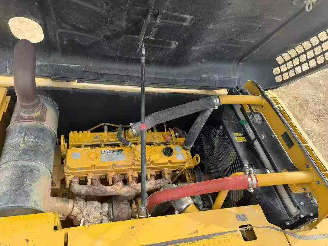 Used Caterpillar 320D Excavator 2014 Model / 9