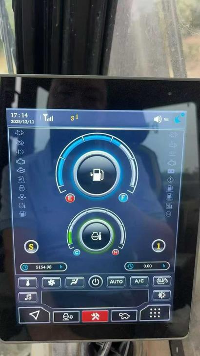 Buy Sany SY245H Used Excavator / 1